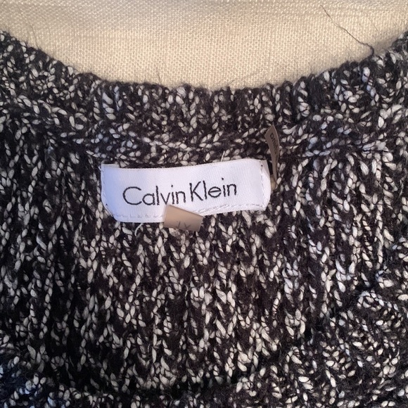Calvin Klein Sweater - Picture 2 of 3